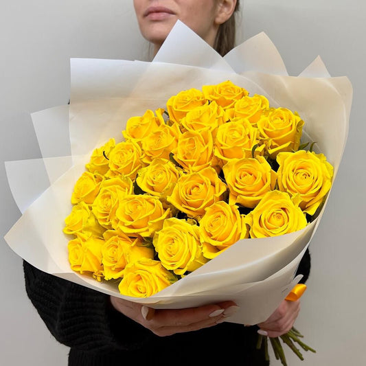 25 Yellow Roses