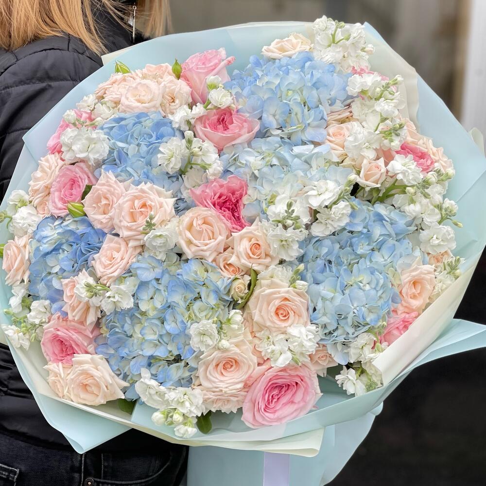 Spray Rose Bouquet