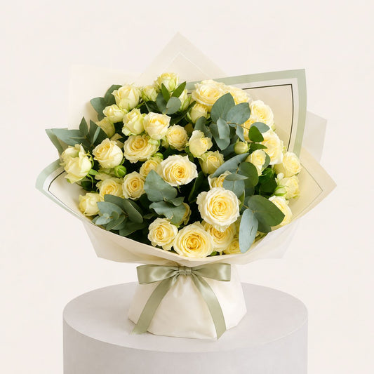 Peach Baby Rose Bouquet .